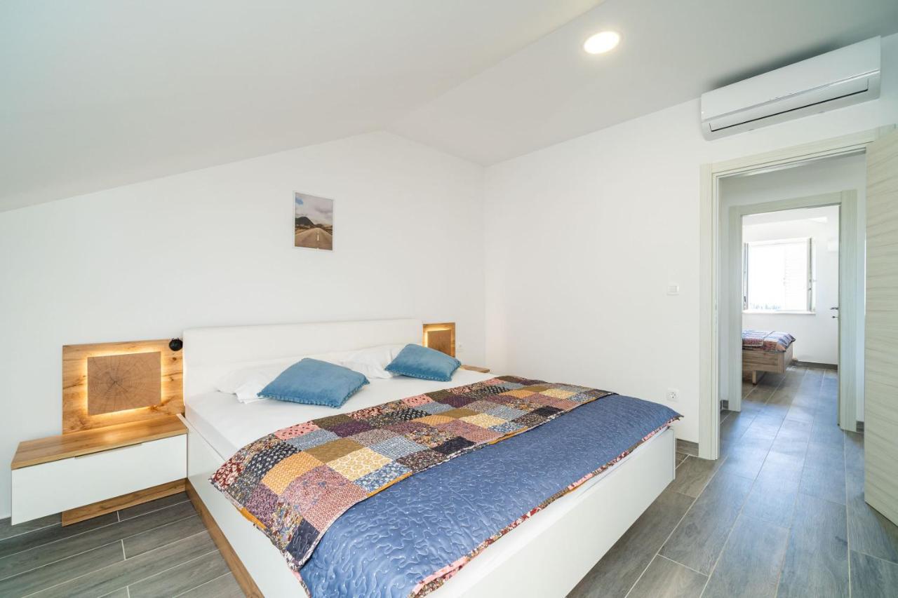 Apartments Amalija Čilipi Dış mekan fotoğraf